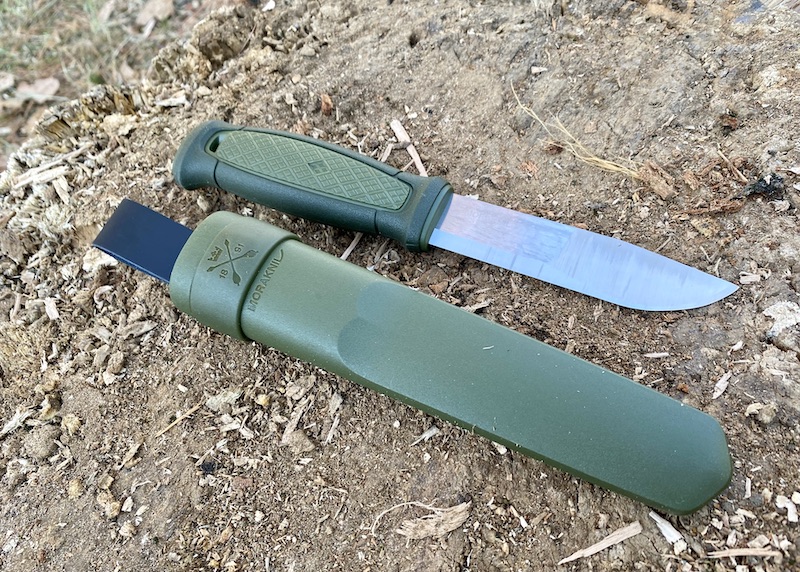 The Kansbol - much as I like the Morkniv Companion, this is the fanciest design I've seen from Det avlånga landet. It would make a great hunting knife.