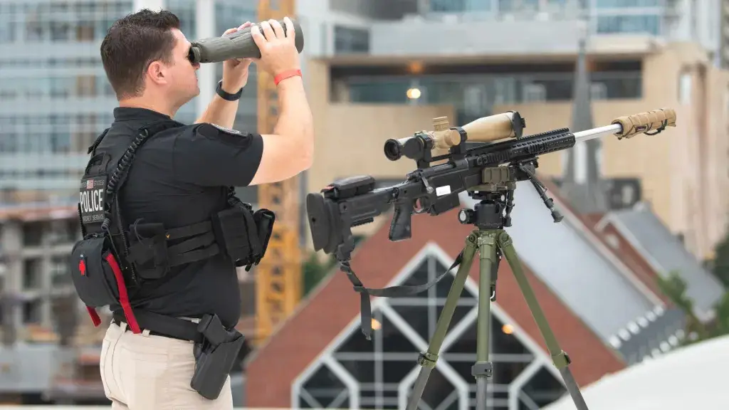 Secret Service Counter-Sniper (CS) detail with bolt action rifle. Image courtesy US Secret Service.