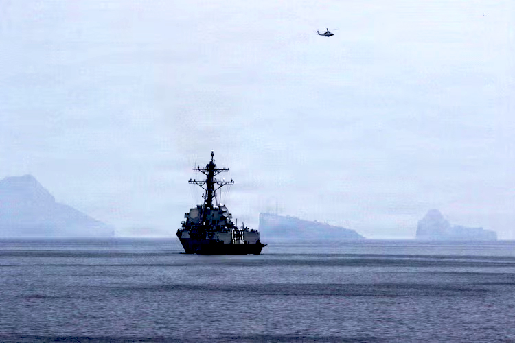 U.S. Central Command (CENTCOM) forces began setting conditions for clearing mines in the Strait of Hormuz, April 11, as two U.S. Navy guided-missile destroyers conducted operations. Sgt. 1st Class Michael Hunnisett/U.S. Central Command Public Affairs